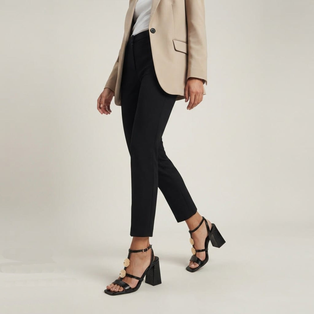 Zapatillas y Sandalias